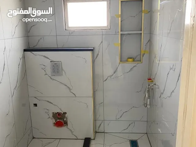 بليط وكافة أعمال السيراميك والرخام والجرانيت وبديل الرخام والخشب وكافة الصيانة الداخلية بكل مايلزم