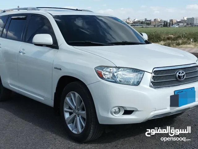 Used Toyota Highlander in Sana'a