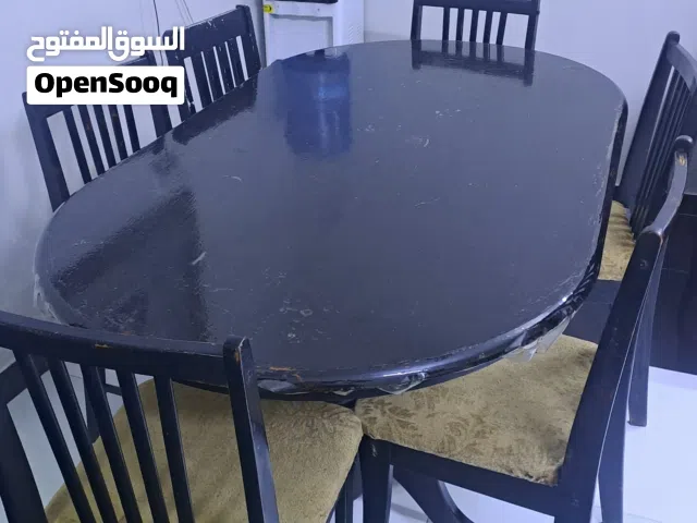Neat and clean Dinning Table with 6 chairs very good condition..