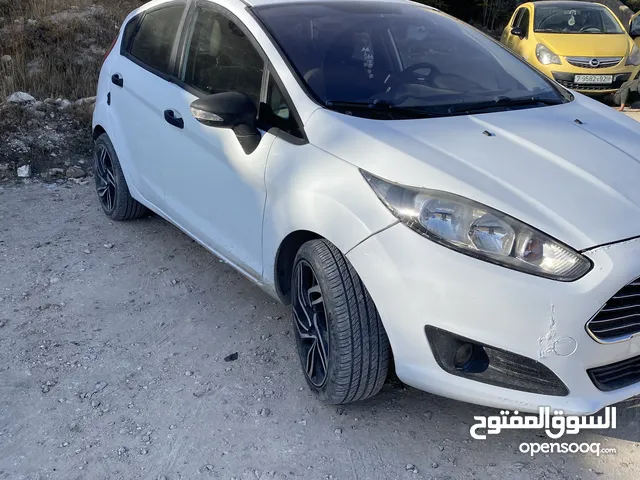 فورد فيستا 2013