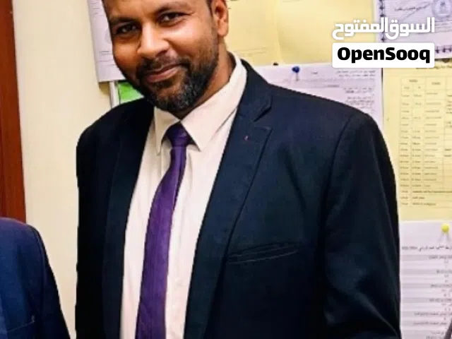 معلم تدريس لغة انجليزيه