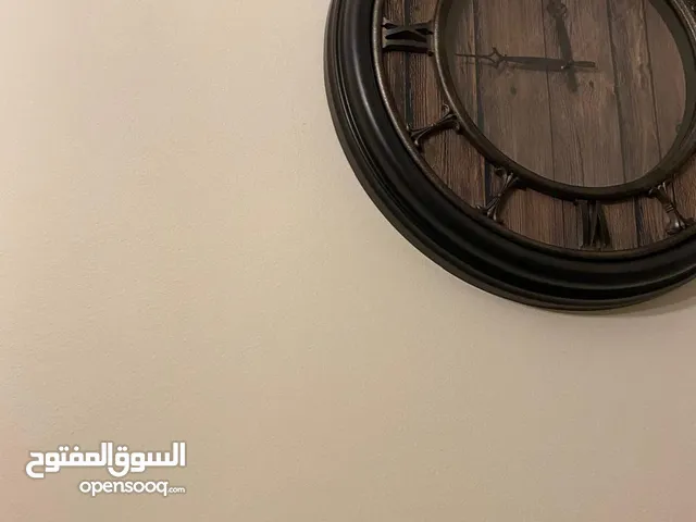 نثريات مختلفة للبيع بسعر رمزي