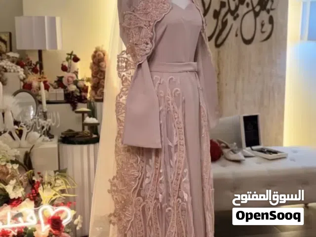 فستان تفصال شك وتطريز