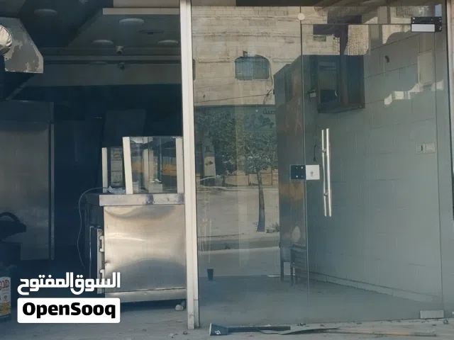 مطعم للبيع علي الشارع الرئيسي