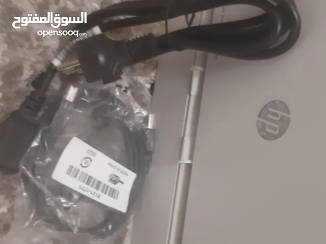 اله طابعه ليزريه ملونه