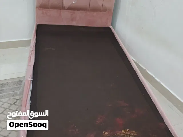 سرير استعمال خفيف