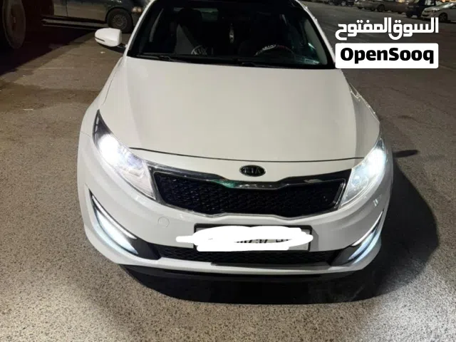 كيا اوبتيما 2012  الـنوع   كيا اوبتيما 2012 الفئة :  K5  اللون :    ابيض  فل مسكر  الحـالة : مُمتَــ