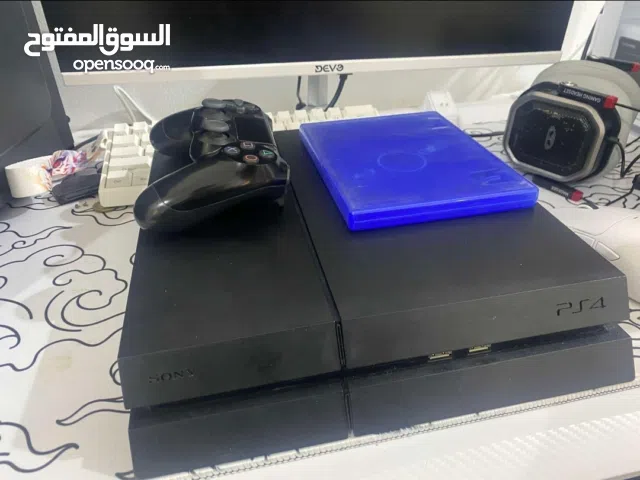 سوني 4 مهكر مستعملة+يد سوني 4 مهكرة