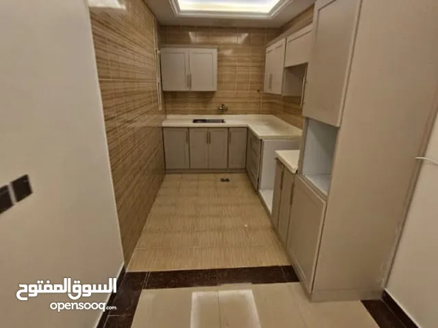 142 m2 3 Bedrooms Apartments for Rent in Jeddah Ar Rayyan