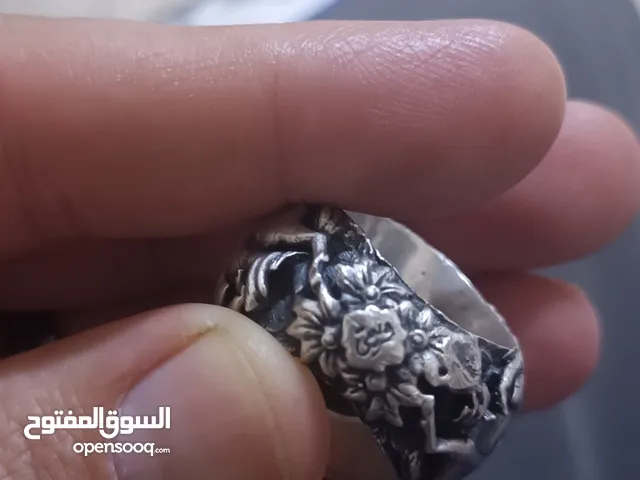 خاتم نوادر شريعتي