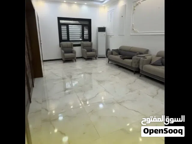 200 m2 2 Bedrooms Townhouse for Rent in Basra Baradi'yah