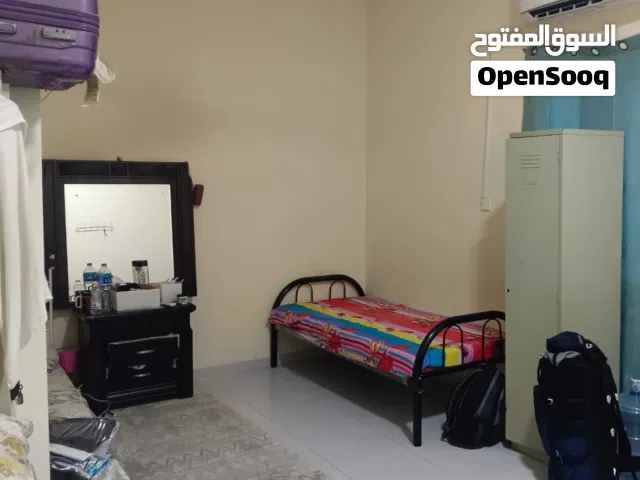 SINGLEROOM & SHARING ROOM AVAILABLE