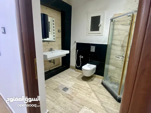280 m2 5 Bedrooms Apartments for Rent in Tripoli Al-Seyaheyya
