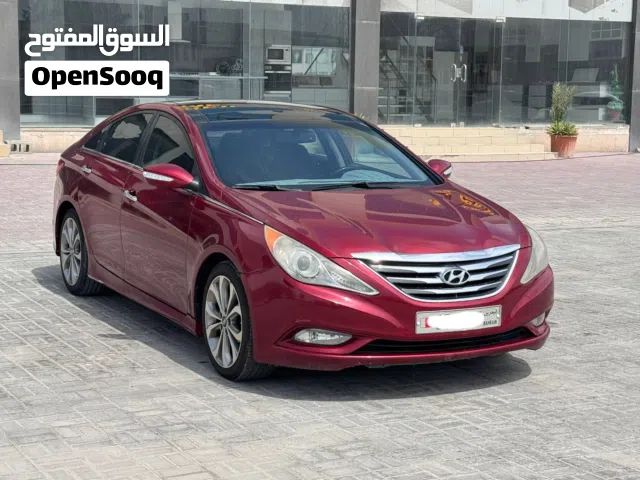 Hyundai Sonata 2014 (Red)