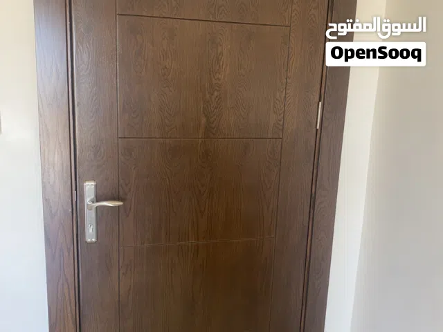 باب خشب للبيع