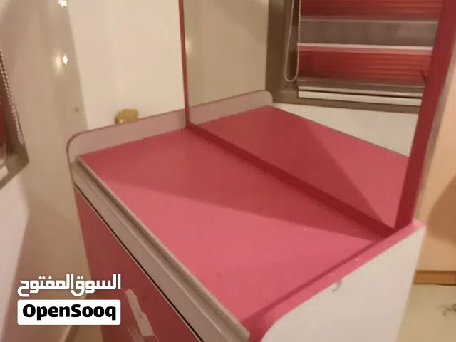 بيرو لون زهري للبيع
