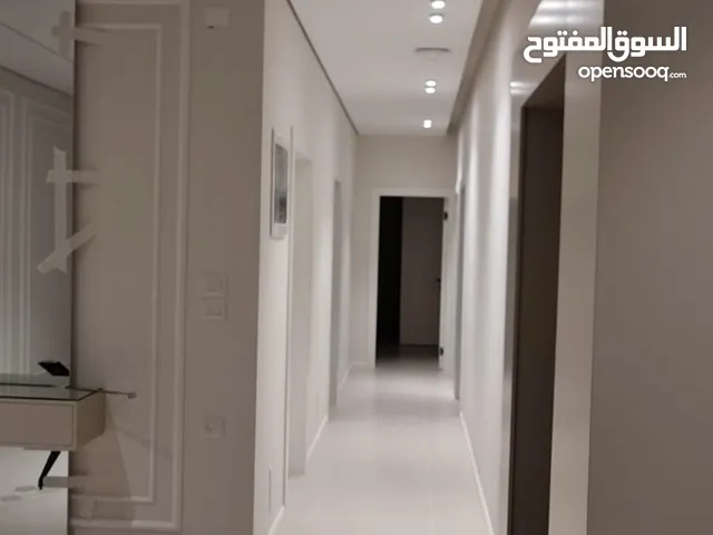 شقة مميزه للبيع بعمارة مميزه