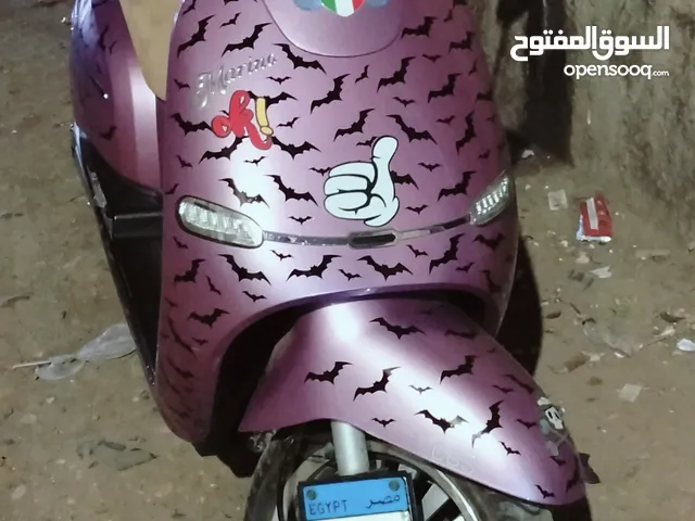 اسكوتر مارينو كلاسيك للبيع موديل 2021 سعر 40قبل للتفاوض فبر فابريكة بالكامل عداد 1300