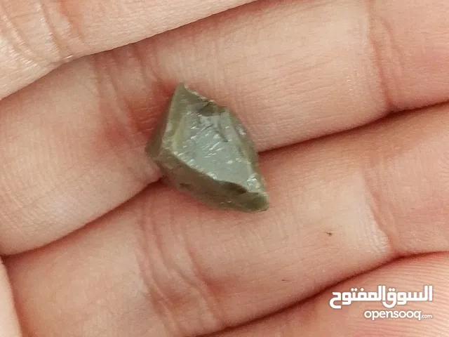 للبيع الحجر الكريم