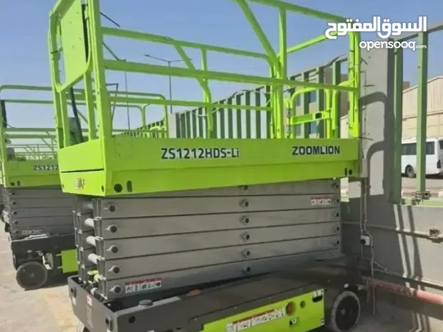 سيزر لفت للاجار  رافعات للاجار مرلو للاجار  وجميع انواع المعدات الثقيله