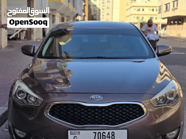 2015 كيا كادينزا Standard