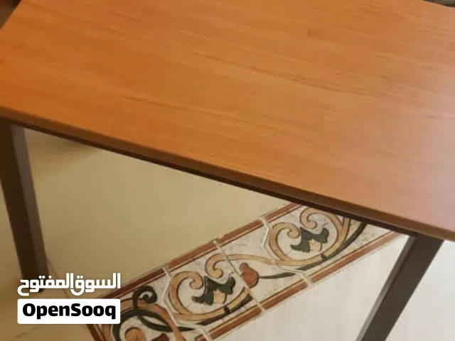 طاولات خشب