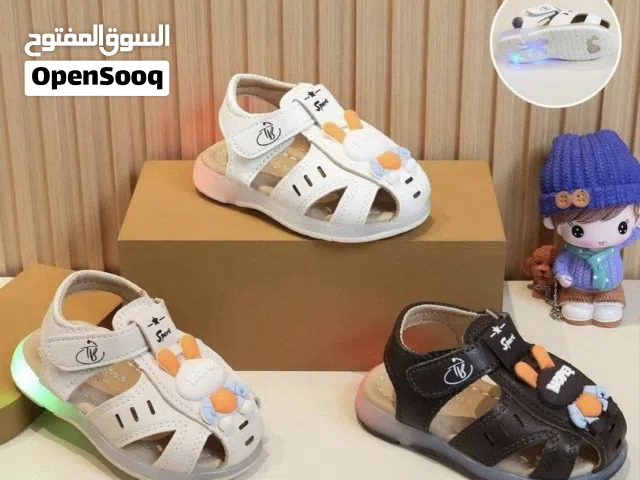 احذية اطفال للبيع