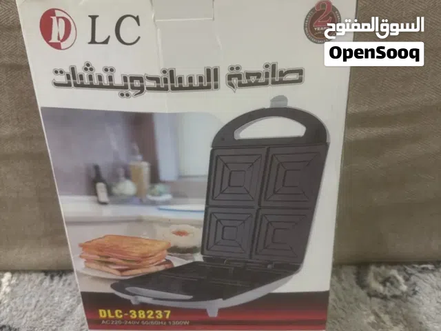 للبيع مجموعة أجهزة مطبخ بحالة جيدة
