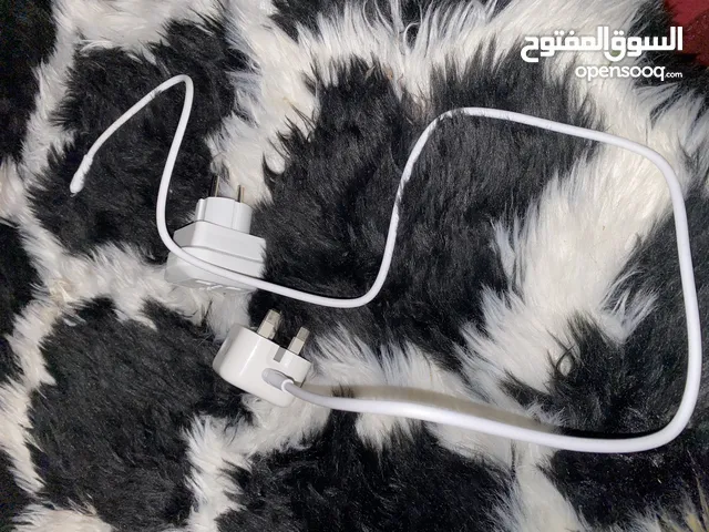 كركوبه شحن ايفون 11برو اصليه جايه في الباكو
