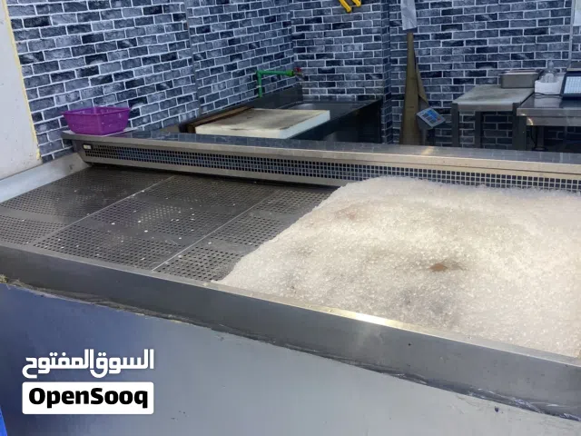 ثلاجة عرض للسمك كهربائية التبريد ( تبريد ذاتي )