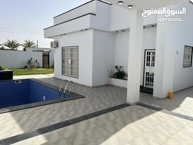 135 m2 2 Bedrooms Villa for Rent in Tripoli Al-Baesh