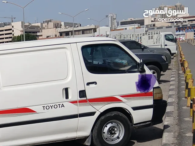 للبيع باص تيوتا مقفل تقفيس مكينه تبديل رتيتر وتواير ومجمع سكان وطربط بوره جديده وصبغ عام