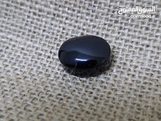 متوفر لدي 3 انواع من الأحجار الكريمة الاصلية مضمون