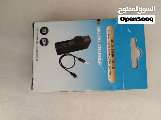 شواحن وبطاريات لجميع انواع الكمرات الديجيتال القديمه والحديثة كانون نيكون باناسونيك فوجئ كاسو سوني ف