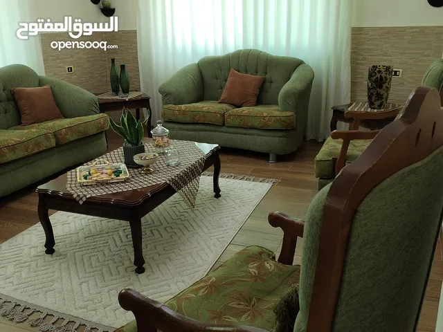 طقم كنب ضيوف 8 مقاعد للبيع