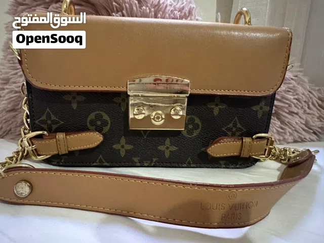 شنته LV شبه جديد