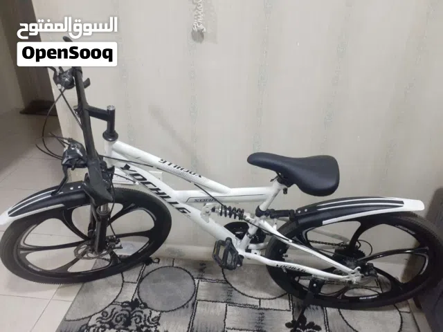 11-Gear 27 Bicycle – Excellent Condition + Free Light & Free Lock