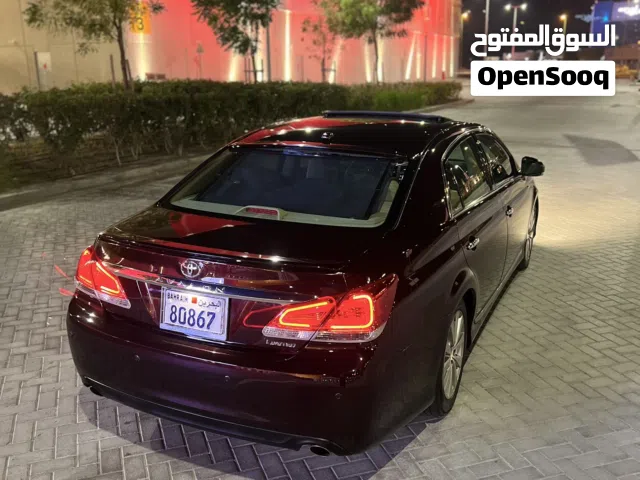 تيوتا افالون 2012