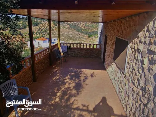 250 m2 5 Bedrooms Townhouse for Sale in Jerash Al-Mastaba