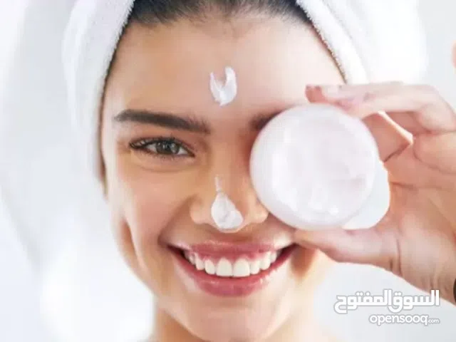 قروب العنايه بالبشره اي استفسار انا موجوده ع طول