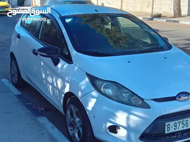 للبيع فورد فيستا جير