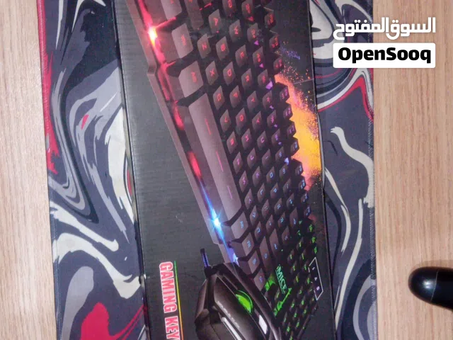 ماوس وكيبورد قيمنج بحاله الجديد للبيع