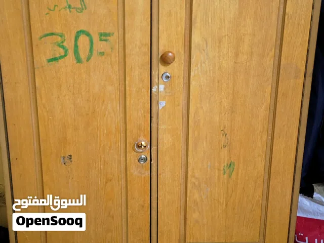 دولاب  نظيف جدا جدا ومعاه 2مفتاخ