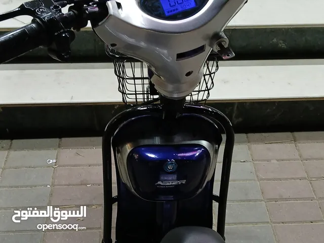 دراجه كهربائيه للبيع شبه جديده بسعر ممتاز