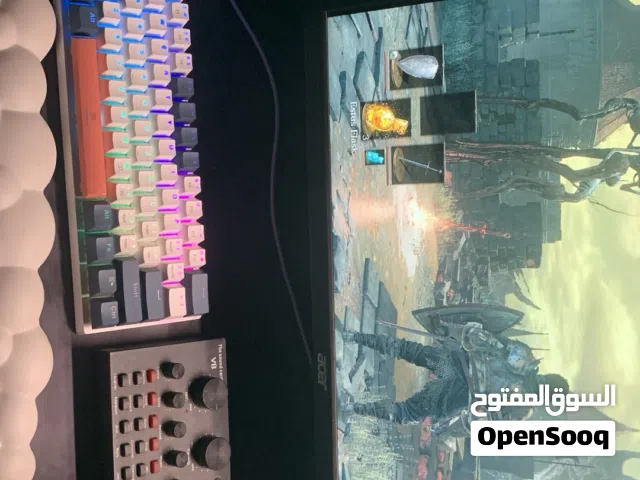 سوني 5 + سماعه هايبر اكس كلاود 2 + مكسر + شنطه + كيبورد