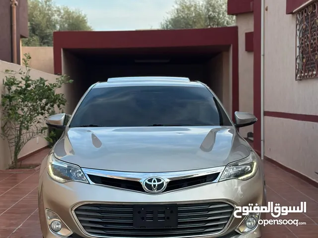 Used Toyota Avalon in Tripoli