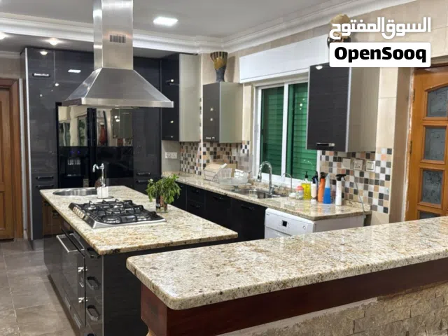 شقة استثمارية مميزة جدا للبيع في عبدون A very special investment apartment for sale in Abdoun