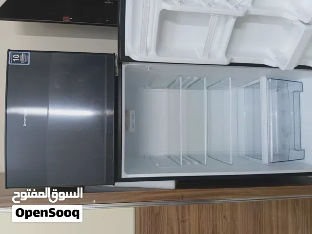 ثلاجه شبه جديده