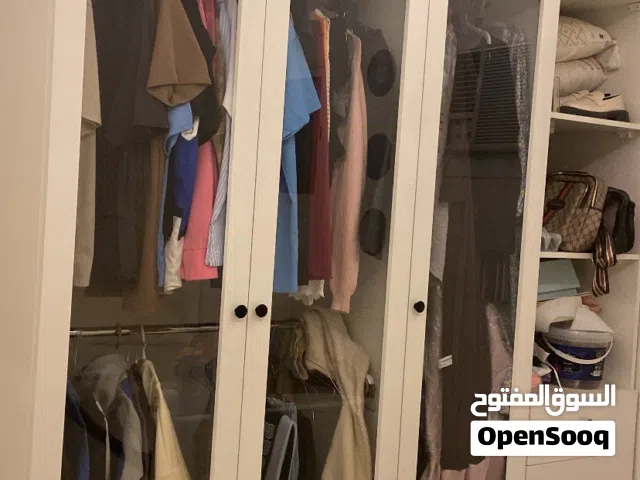دولاب ملابس