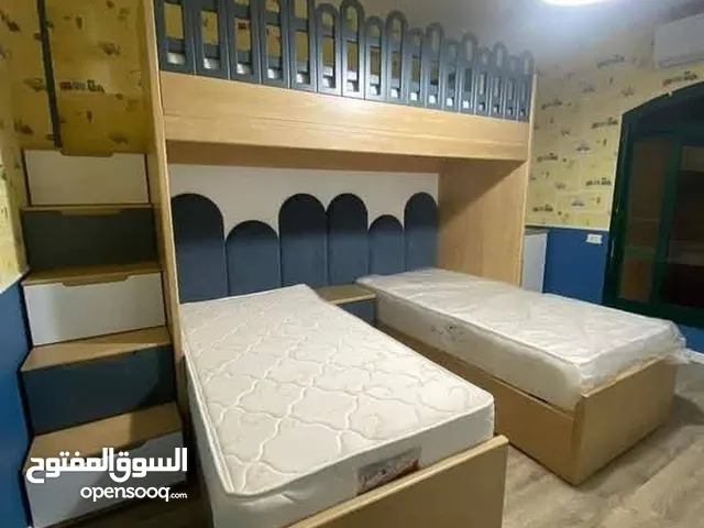 تخت طابقين ثلاثي مكفول 5 سنوات بحمل 150 كيلو الخشب لامنيت مسمك ع خمالتين 3.5 سم